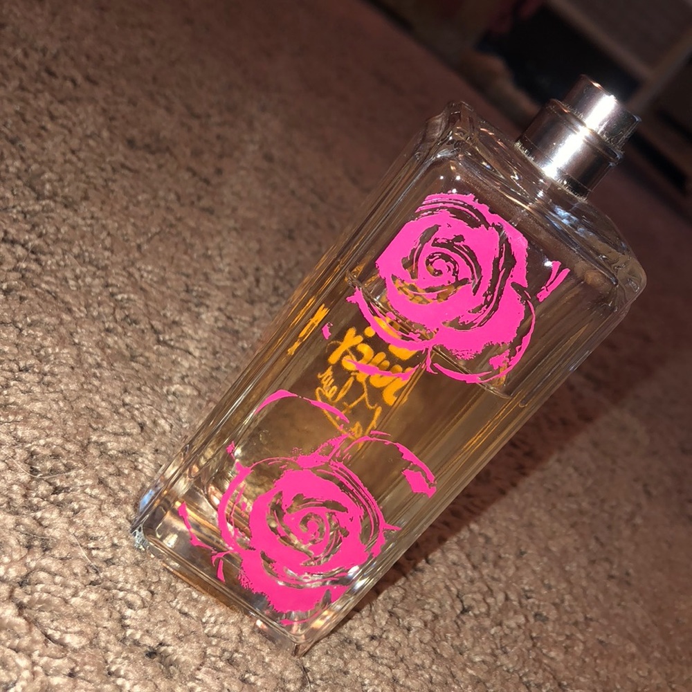 Viva La Fleur Perfume